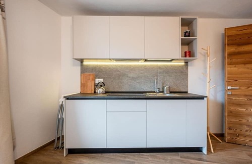 Prali Appartement | Beautiful apartment for 6 guests with WIFI, TV, balcony and parking