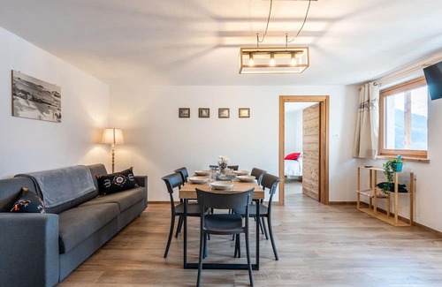 Prali Appartement | Beautiful apartment for 6 guests with WIFI, TV, balcony and parking