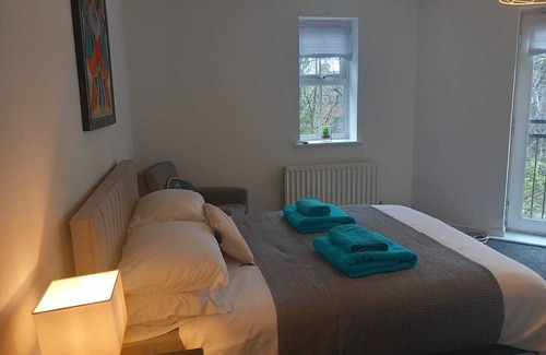 Basildon Appartement | Cosy Large 1 Bedroom, En suite & Kitchen with Parking in Basildon