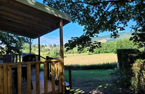 Saint-Point Maison | Flower Camping du Lac de Saint Point Lamartine - Saône et Loire - Southern Burgundy * - Premium mobile home 35m² - 3 bedrooms - Castle view - covered terrace for 6 people