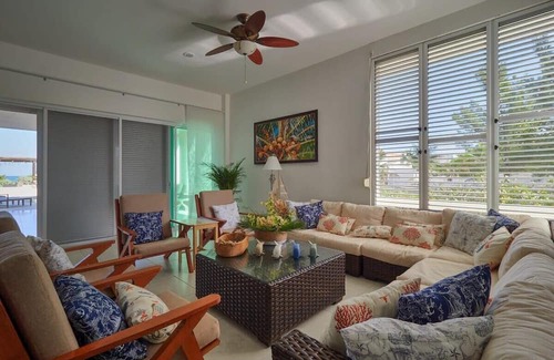 Ixil Maison | Tranquil Beach Escape, Pool, BBQ, Smart TVs