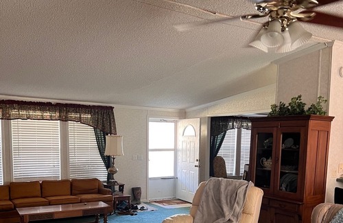 Centerville Maison | 40+ acres 3 miles from Petit Jean State Park, perfect site to see the eclipse!