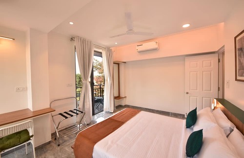 Alto de Porvorim Appartement | Entire one BHK Condo in North Goa - with Breakfast