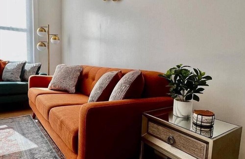 South Philadelphia Maison | Stylish & Spacious South Philly Gem