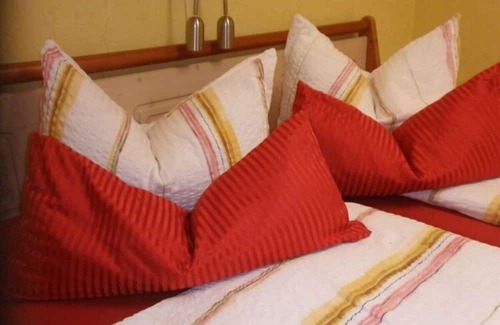 Niedernhausen Appartement | Holiday home Haus Xenophil