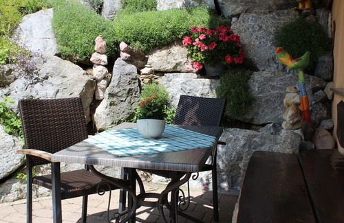 Wertach Appartement | Apartment with terrace at Landhaus Fischer