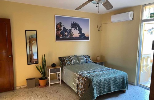 Lomas de Mazatlan Maison | 5 Bedroom, 5 Bathroom, Pool, Waterfall, Wood Fired Pizza Oven.
