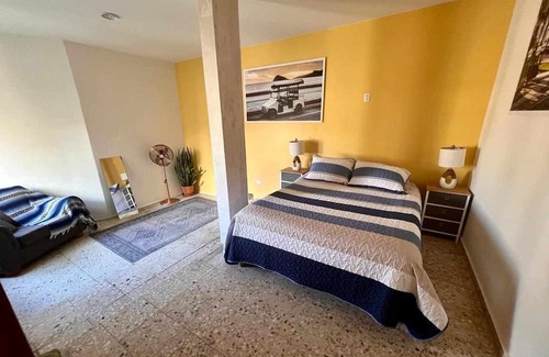Lomas de Mazatlan Maison | 5 Bedroom, 5 Bathroom, Pool, Waterfall, Wood Fired Pizza Oven.