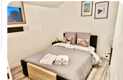 Vaires-sur-Marne Appartement | Appartement n°6 2 Pièces Tres Confortable au Calme Cosy Paris et Disneyland