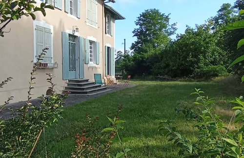 Laluque Appartement | Location Appartement Dans une Grande Maison de Campagne Avec Jardin Boisé