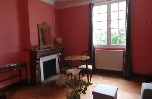 Laluque Appartement | Location Appartement Dans une Grande Maison de Campagne Avec Jardin Boisé