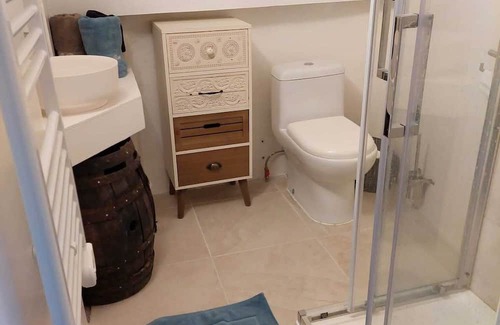 Mondalazac Maison | La Petite Maison Bleue du Grand Mas