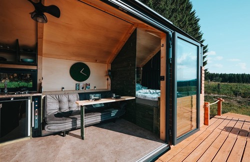 Hennstedt Maison | Gästehaus Weitblick in Linden bei Heide, Zwischen Nord- und Ostsee