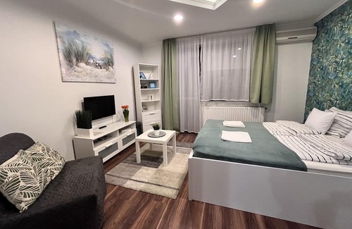 Miskolc Appartement | Modern and equipped downtown apartment with balcony for 1-3 people