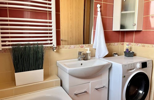 Miskolc Appartement | Modern and equipped downtown apartment with balcony for 1-3 people