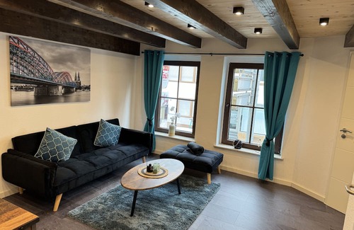 Siegburg Appartement | 4711 Suite - Stilvolle, Einzigartige und Zentral Gelegene Ferienwohnung