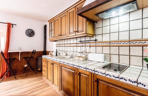 Brena Baja Maison | Holiday Home 'Casa Cora Con Jacuzzi' with Mountain View, Private Terrace and Wi-Fi