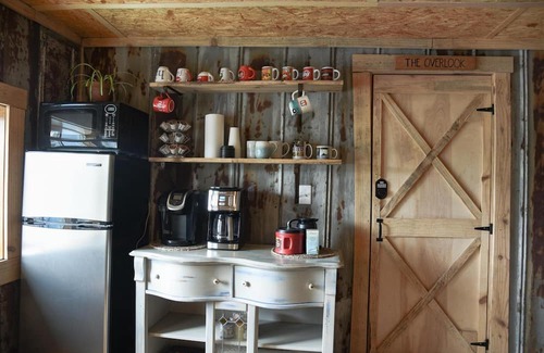 Tracy City Maison | Goat Pen Hostel - Gizzard South