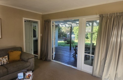 Holdens Bay Maison | Holden's Bay Hideaway MBT