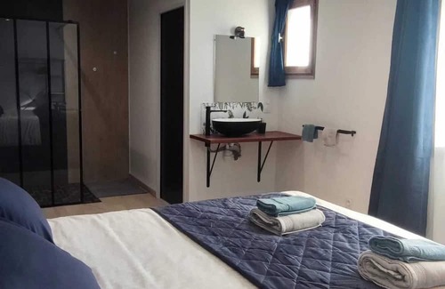 Pleugriffet Maison | Homerez - Big house for 12 ppl. with spa and terrace at Pleugriffet