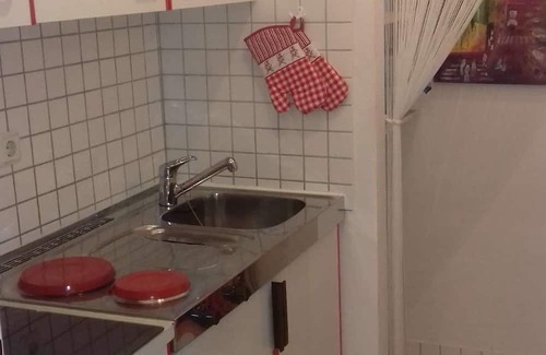 Langwasser Nordwest Appartement | Studio Apartment 'Ferienwohnung Nahe Der Messe' with Balcony and Wi-Fi