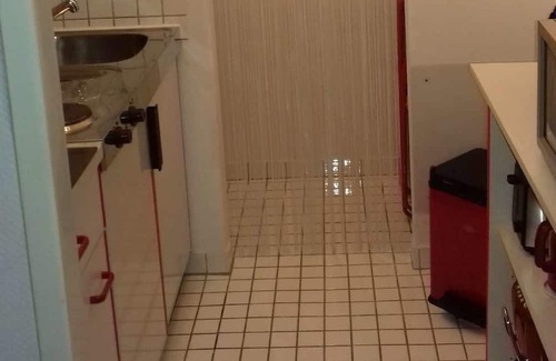 Langwasser Nordwest Appartement | Studio Apartment 'Ferienwohnung Nahe Der Messe' with Balcony and Wi-Fi