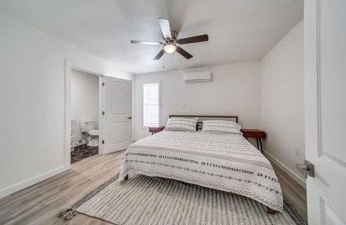 Denver Heights Maison | Urban Elegance 1BR near Downtown with King Bed