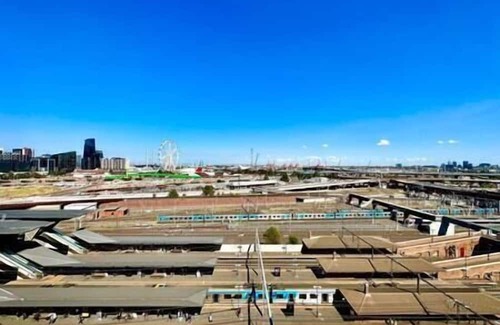West Melbourne Appartement | 2B1B Cozy near Train Station + Free Parking!