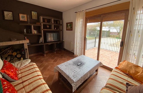 Cuenca Chalet De Ski | Chalet con Barbacoa y Jacuzzi Para Disfrutar en Familia a 5 Minutos de Cuenca