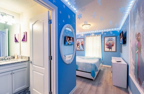 Loughman Maison | Dreamland by AvantStay | Theme House w/ Pool, Game Room, & Resort Access