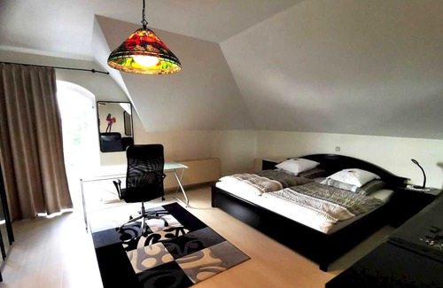 Kirkel Appartement | Homerez - Beautiful apartement for 4 ppl. with garden at Limbach, Kirkel
