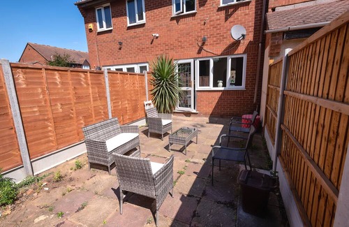 Thamesmead East Maison | I Love London! A Stunning 2 Bed Home Sleeps 1-3!