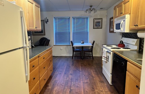 Creswell Appartement | Private apartment 25 minutes from Hayward Field and the University of Oregon!