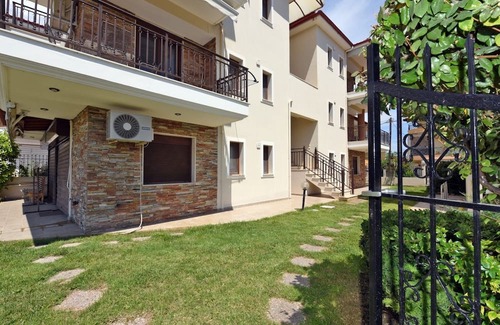 Paralia Dionysiou Appartement | Fibes Luxury Living 1 by RentalsPro