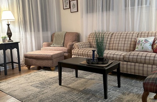 Lamar Maison | Relax and Unwind at the Highland House
