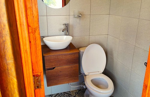 Tunja Cabine | Cabaña a Orilla del Lago de Tota, Parqueadero Privado, Playa Privada,mascotas si