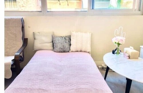 Kings Cross Appartement | [Open Sale!] Kings Cross Apartment. Prime Location, Comfy Stay!