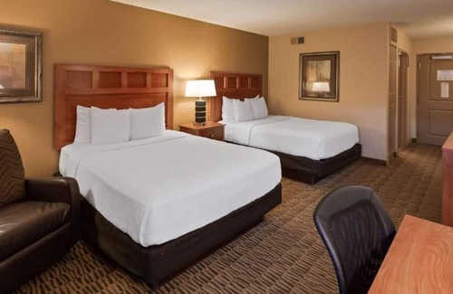 South Loop Maison | Ideal Family Getaway: Fun Water Park & Comfy Lodging Near Mall