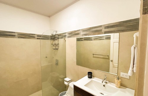 Jaco Appartement | Villa Encanto - Jungle & river views! In Jaco