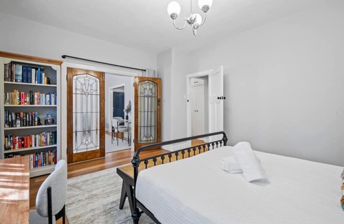 St. Kilda East Appartement | Saint Kilda Sanctuary - complementary car park