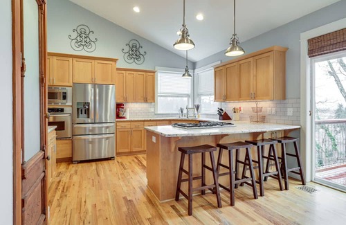 Silverton Maison | Silverton Home w/View, 2 Mi to Oregon Garden!