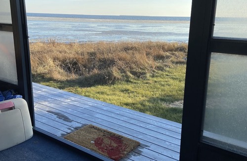 Neguac Maison | Camping in style with serene waterfront views!