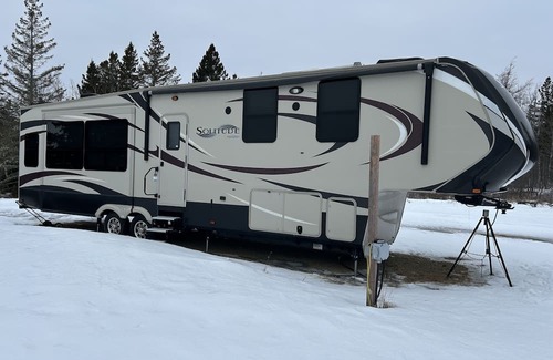 Neguac Maison | Camping in style with serene waterfront views!
