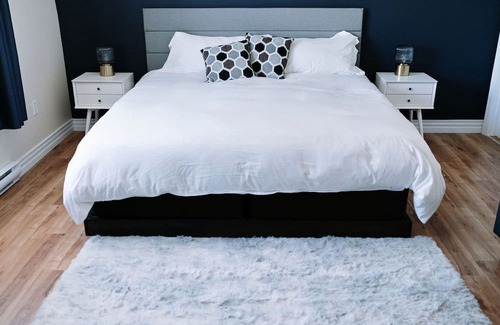 Shelburne Maison | Two Bedroom Suite in the heart of Shelburne