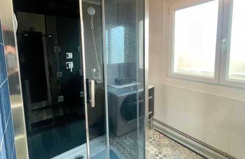 Besancon Appartement | Grand Appartement Lumineux de 4 Chambres 92m²