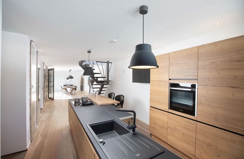 Munzingen Appartement | Ferienloft, 200qm, 3 Schlafzimmer, max 8 Personen