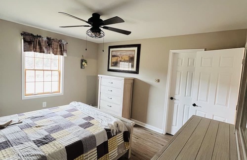 Dushore Maison | Scenic Mountain View Getaway