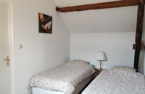 Moncy Appartement | Studio Équipé au Sein D'une Fermette