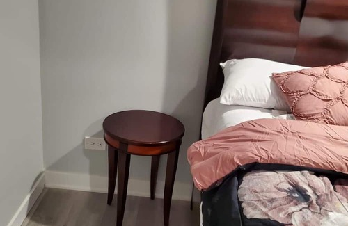 West Pullman Maison | Cozy 1-bedroom house in charming Chicago with WiFi, AC