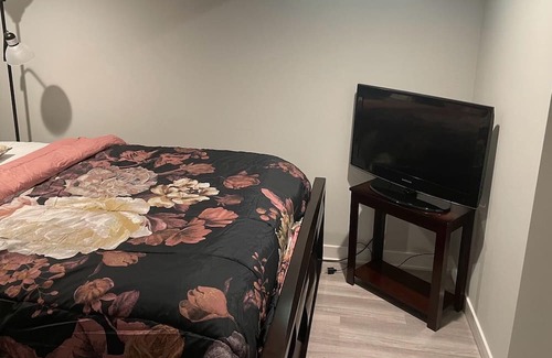 West Pullman Maison | Cozy 1-bedroom house in charming Chicago with WiFi, AC